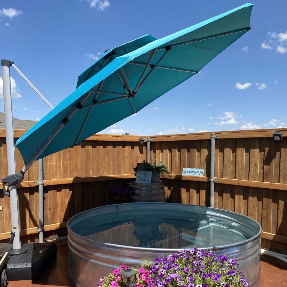 Clearance - PURPLE LEAF OPEN BOX Large Round Patio Cantilever Umbrella for Deck, Pool, Backyard