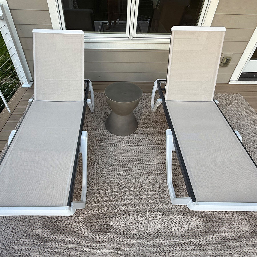 Clearance-PURPLE LEAF Patio Chaise Lounge Plastic Pool Outdoor Lounge Chair with Aluminum Frame Stackable Patio Tanning Chairs for Poolside Sunbathing Beach Deck Yard
