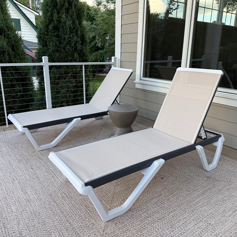Clearance-PURPLE LEAF Patio Chaise Lounge Plastic Pool Outdoor Lounge Chair with Aluminum Frame Stackable Patio Tanning Chairs for Poolside Sunbathing Beach Deck Yard