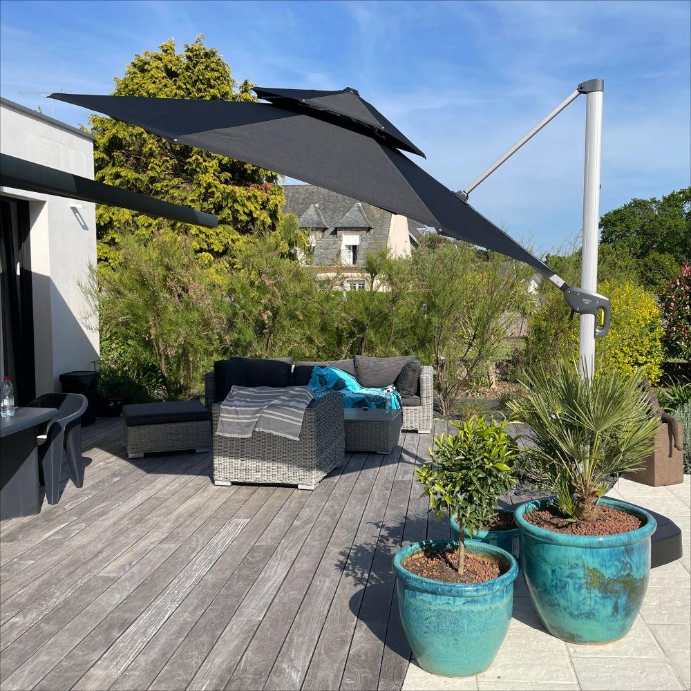 Clearance - PURPLE LEAF OPEN BOX Large Round Patio Cantilever Umbrella for Deck, Pool, Backyard